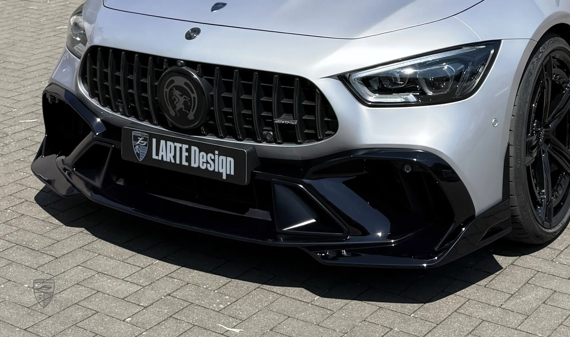 Передняя губа для седана Mercedes GT 63s AMG от LARTE Design