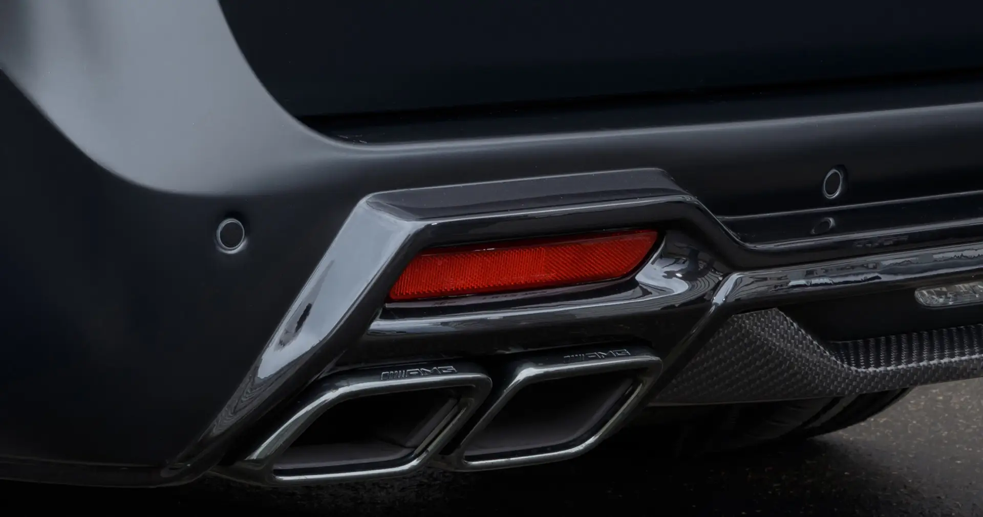 Отражатели на задний бампер для Mercedes-Benz V-Class W447 /2021/