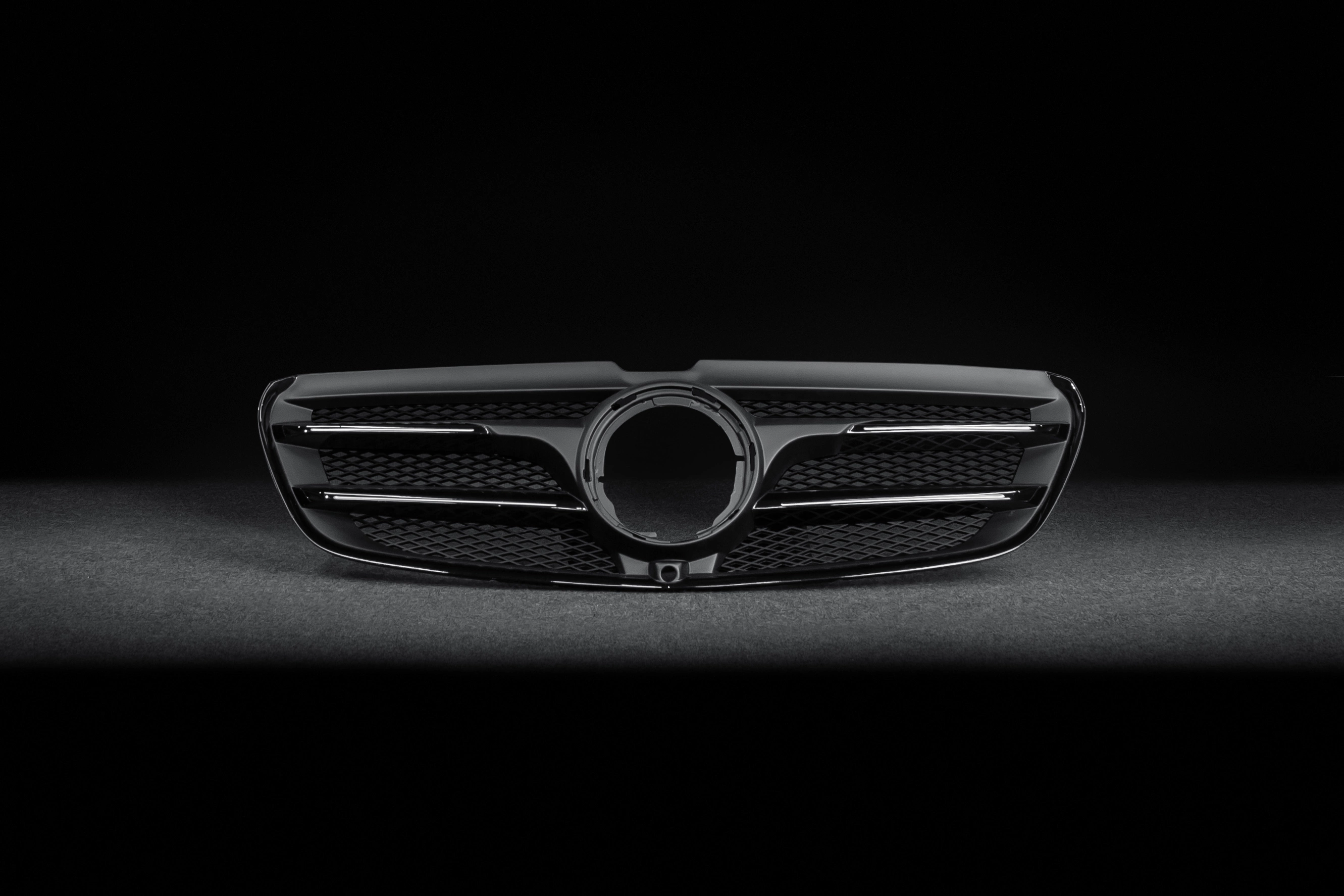 Глянцевая решетка радиатора для Mercedes-Benz V-Class W447 /2019/