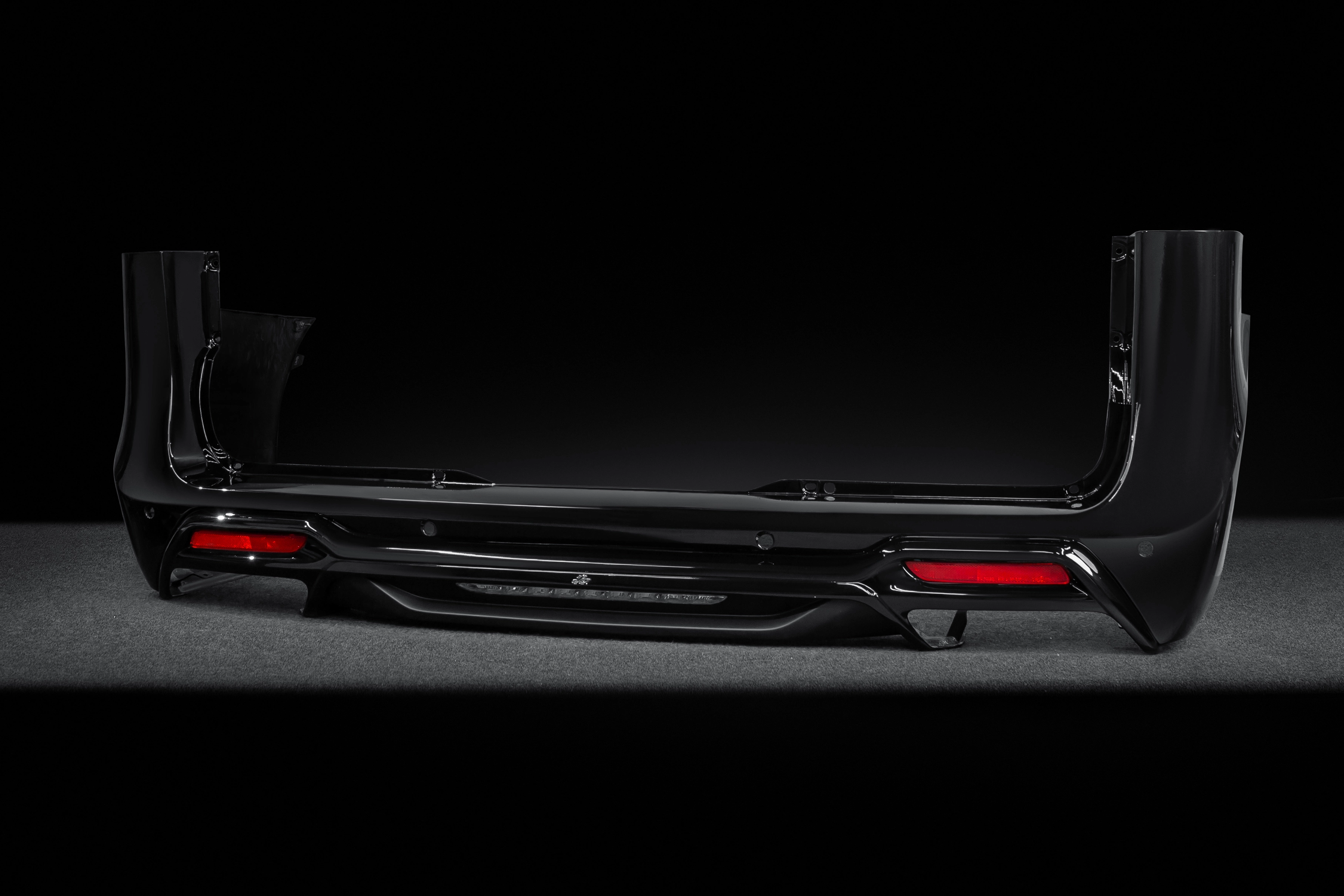 Купить эксклюзивный задний спойлер глянцевый для Mercedes-Benz V-Class W447 /2020/