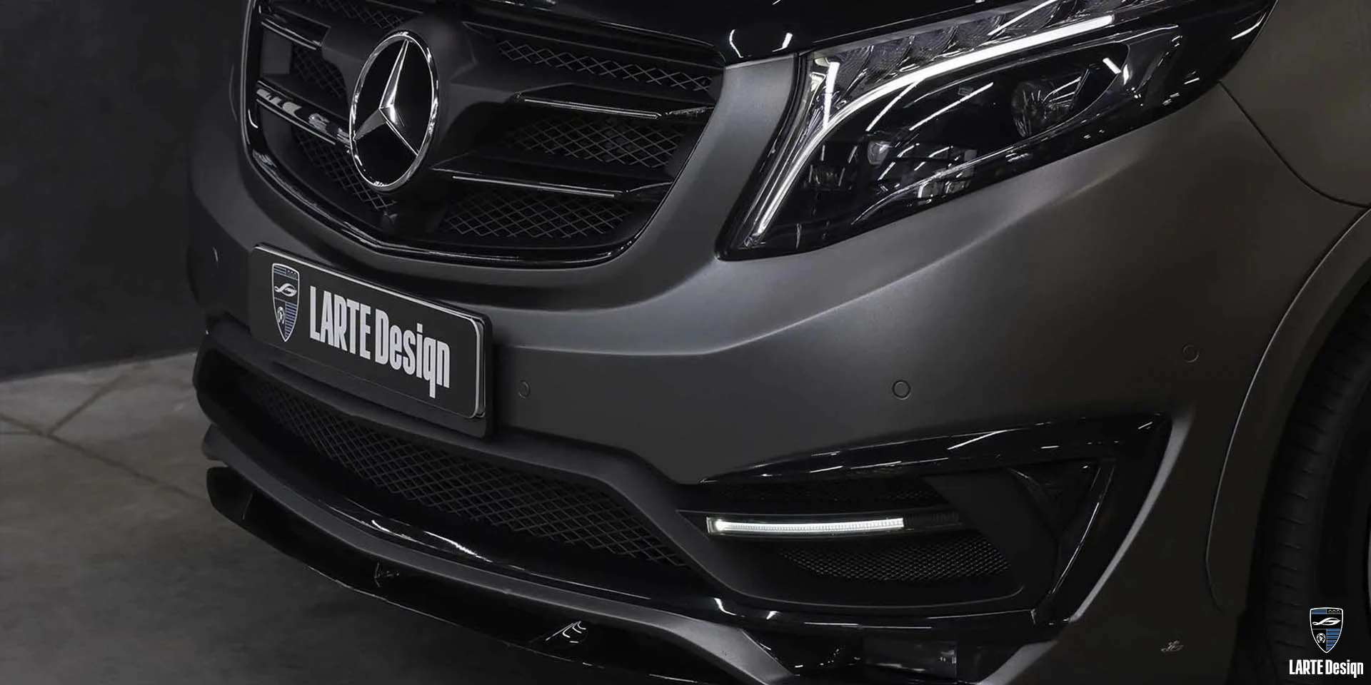 Закажите переднюю кромку из углеродного волокна для Mercedes-Benz V-class W447 Graphite Grey Metallic V 300 d AVANTGARDE Extra-Long