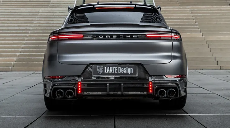 Задний профиль PORSCHE CAYENNE S COUPE 2024 - 2026 с кастомным тюнингом