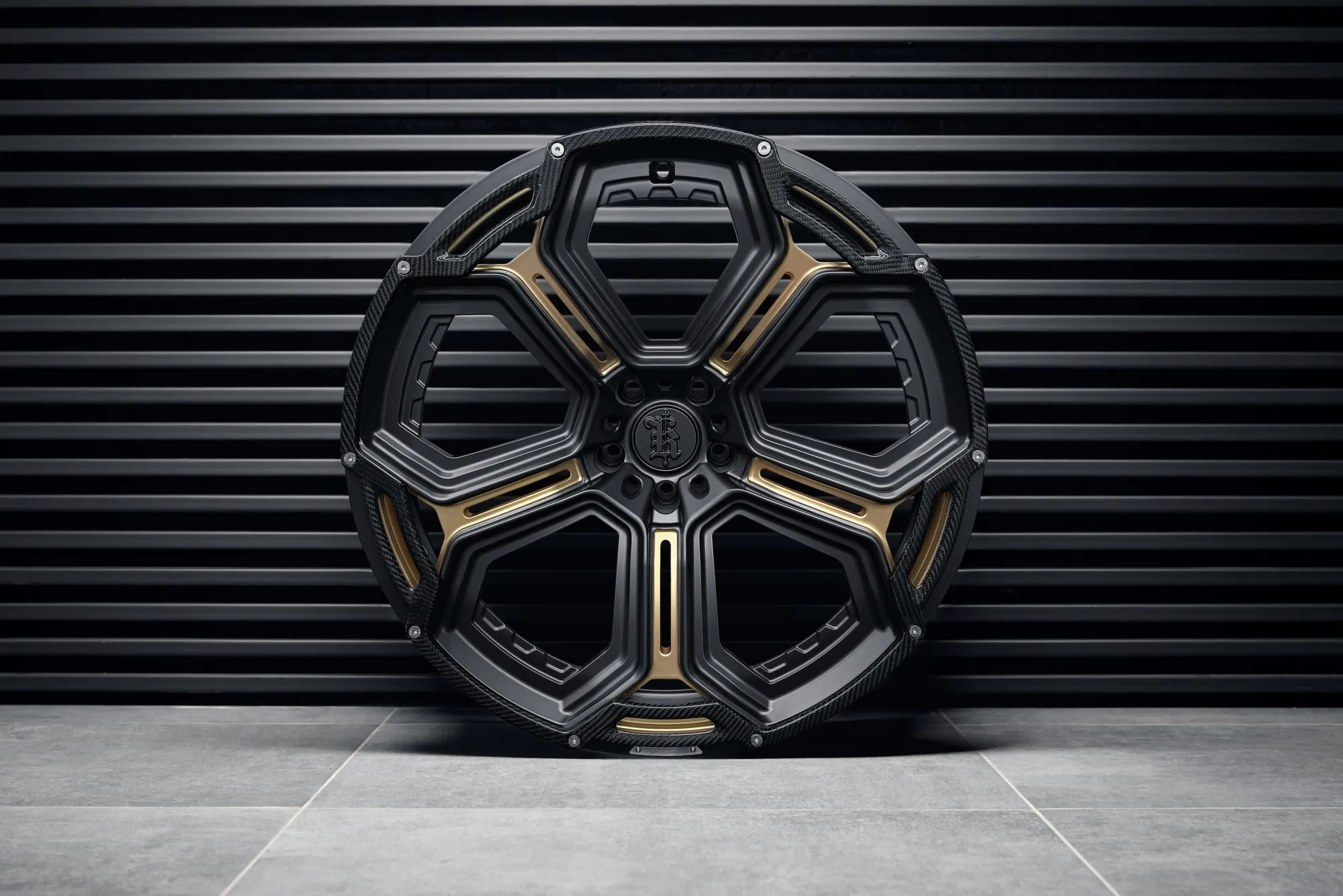 Кованые диски LARTE для семейного авто Lamborghini от LARTE Design